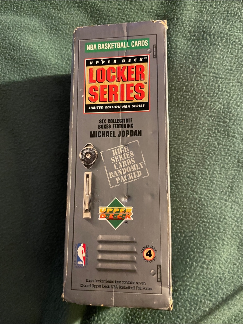 Locker Series NBA Basketball Cards Box - Gray